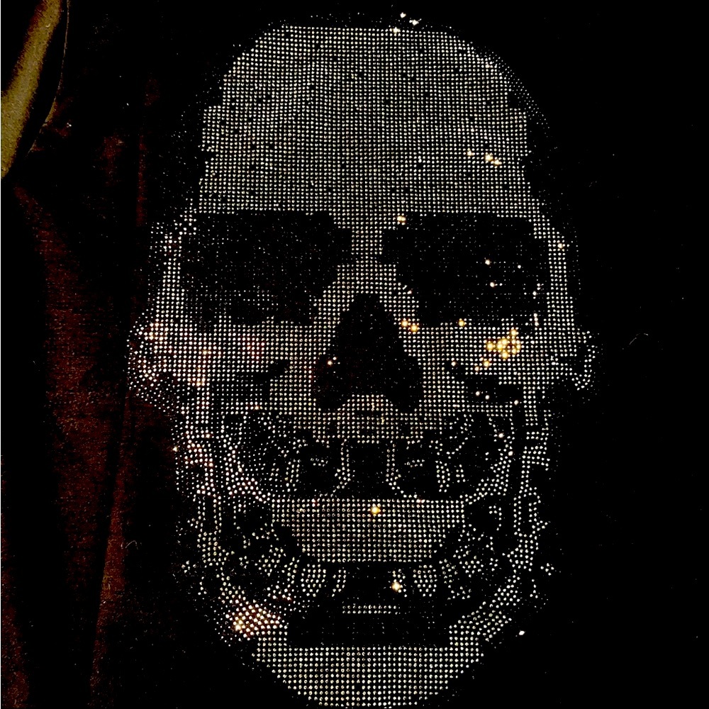 Women's Short Sleeve Tee with Silver Skull Graphic